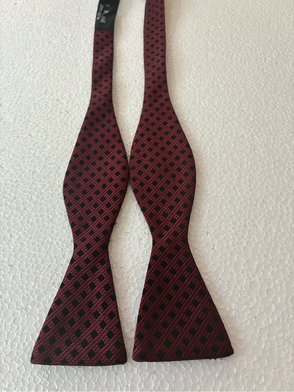 Michael Kors 100% Silk Burgundy and Black Self-Tie Bow Tie - Picture 2 of 6